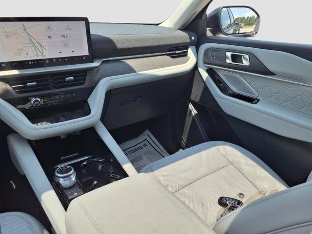 new 2025 Ford Explorer car, priced at $55,132