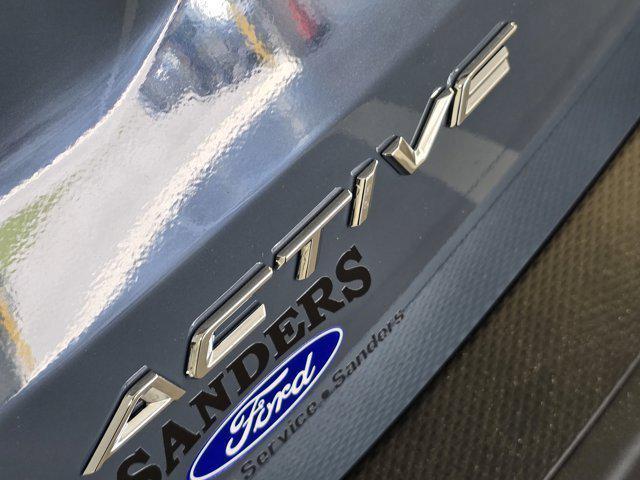 new 2025 Ford Escape car, priced at $30,320