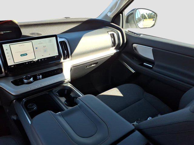 new 2025 Ford Expedition car, priced at $64,591