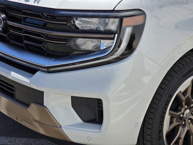 new 2025 Ford Expedition car, priced at $86,645