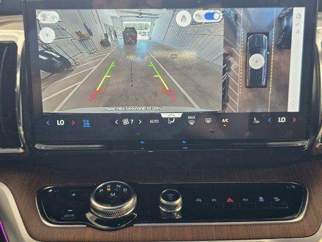 new 2025 Ford Expedition car, priced at $86,645