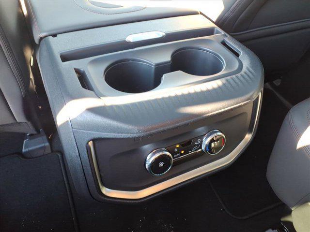 new 2025 Ford Expedition Max car, priced at $73,340
