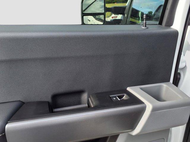 new 2025 Ford F-250 car, priced at $62,865