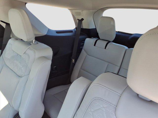 new 2025 Ford Explorer car, priced at $55,051
