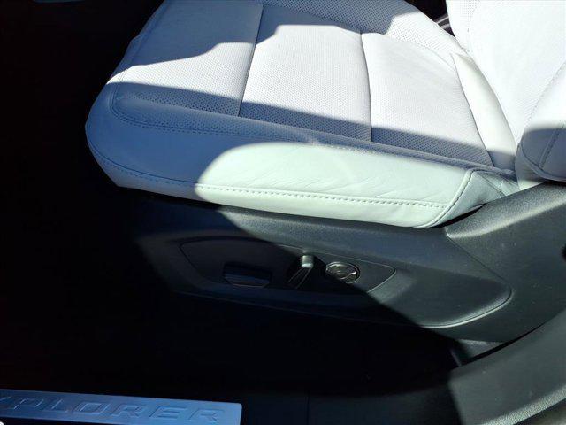 new 2025 Ford Explorer car, priced at $55,051