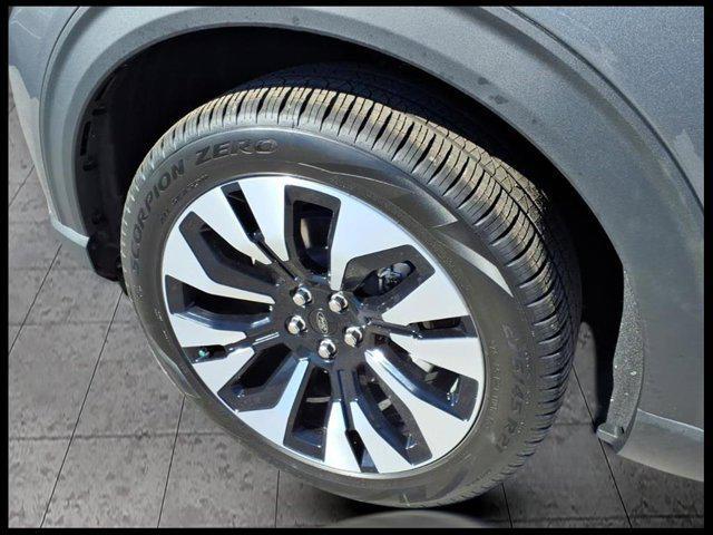 new 2025 Ford Explorer car, priced at $55,051