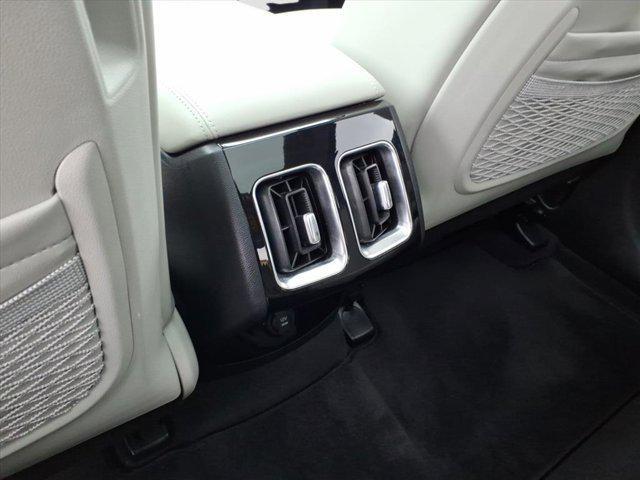 used 2024 Kia Sorento car, priced at $35,986