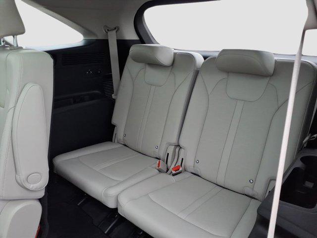 used 2024 Kia Sorento car, priced at $35,986