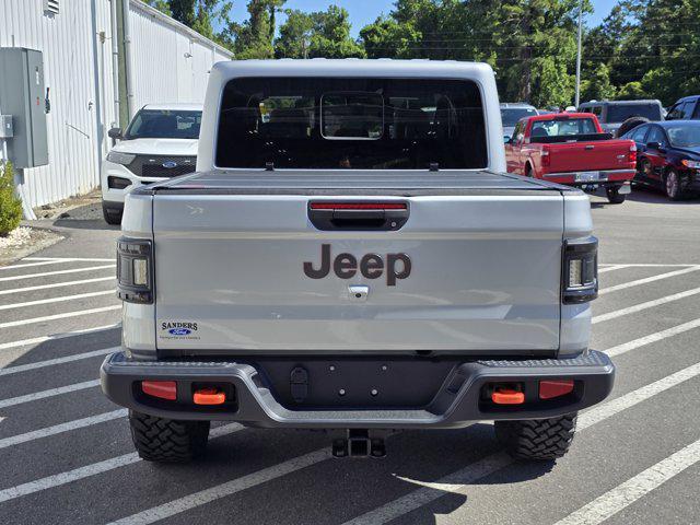 used 2023 Jeep Gladiator car, priced at $43,657