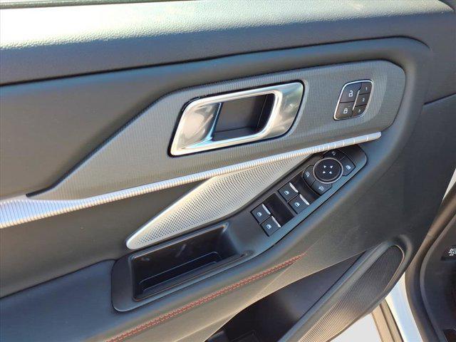 new 2025 Ford Explorer car, priced at $60,265