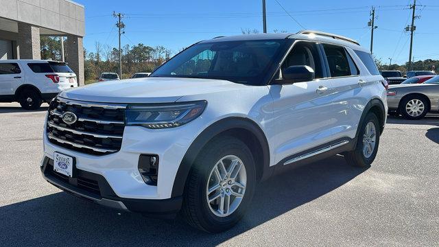 new 2025 Ford Explorer car, priced at $42,979