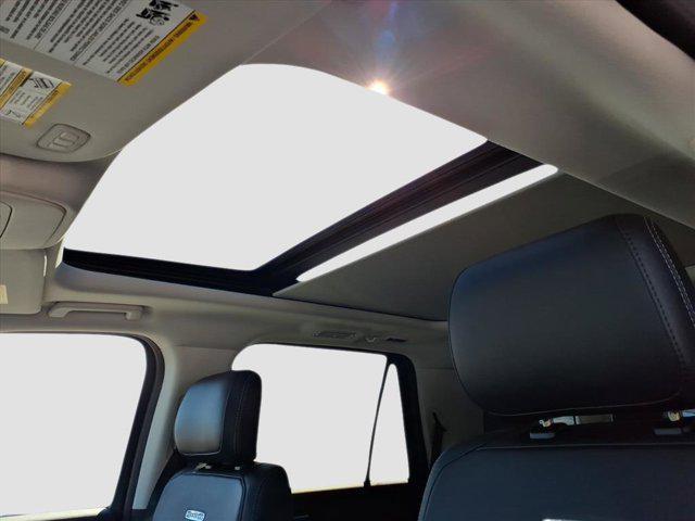 new 2025 Ford Expedition car, priced at $77,478