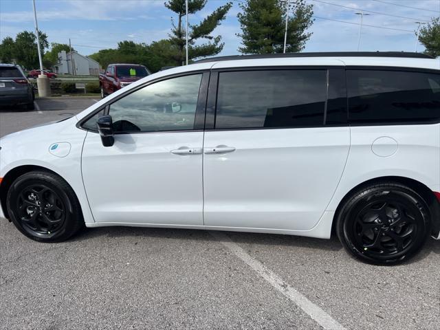 new 2024 Chrysler Pacifica Hybrid car, priced at $55,000