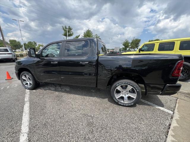 new 2025 Ram 1500 car, priced at $43,000