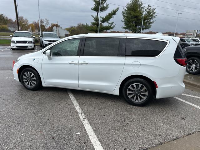 used 2022 Chrysler Pacifica Hybrid car, priced at $21,000