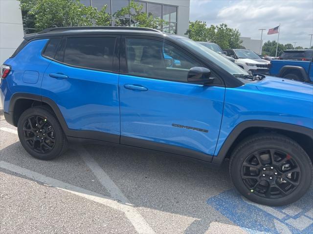 new 2024 Jeep Compass car, priced at $32,000