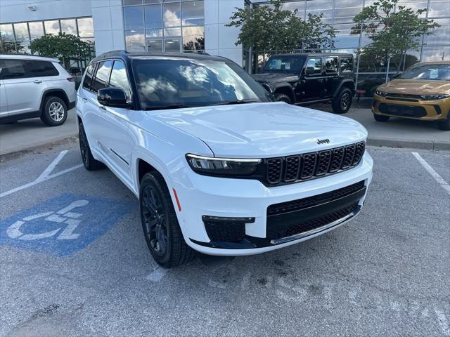 new 2024 Jeep Grand Cherokee L car, priced at $59,285