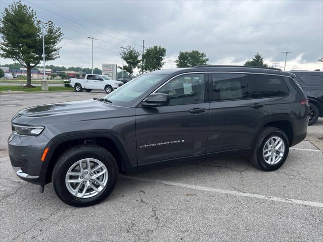 new 2024 Jeep Grand Cherokee L car, priced at $39,215