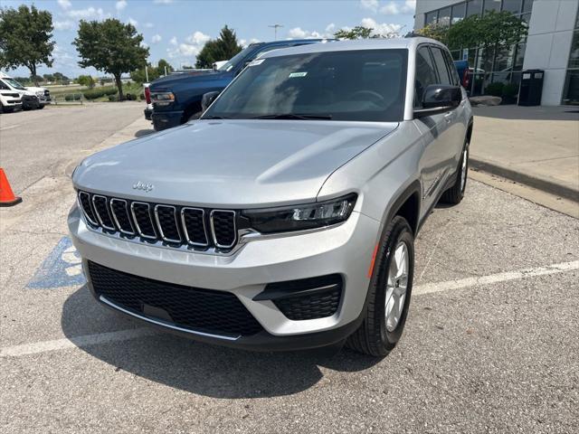 new 2024 Jeep Grand Cherokee car, priced at $39,965