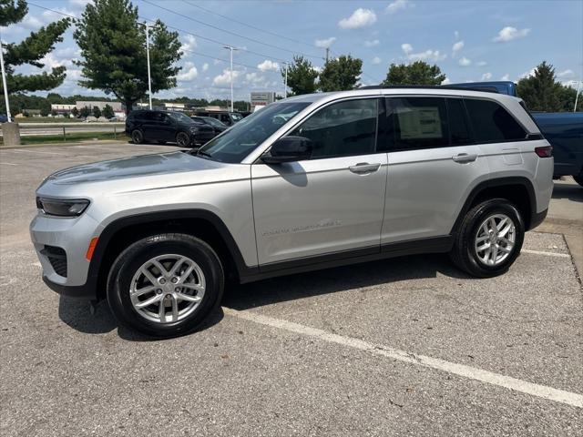 new 2024 Jeep Grand Cherokee car, priced at $39,965