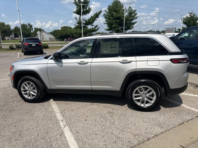 new 2024 Jeep Grand Cherokee car, priced at $39,965