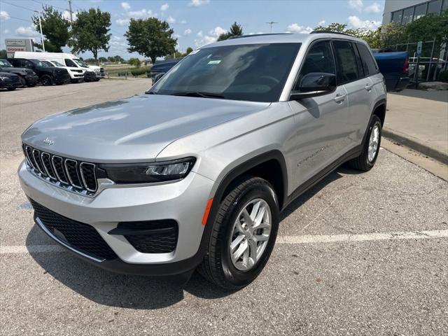 new 2024 Jeep Grand Cherokee car, priced at $39,965