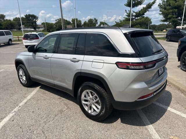 new 2024 Jeep Grand Cherokee car, priced at $39,965