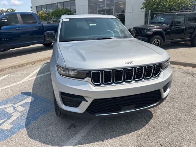 new 2024 Jeep Grand Cherokee car, priced at $39,965