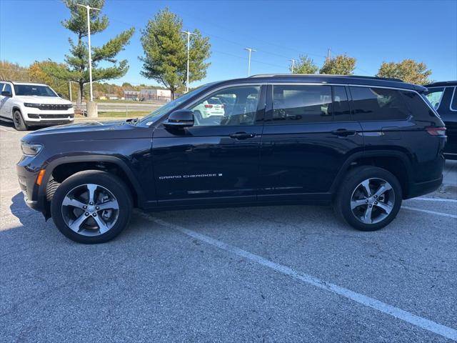 new 2024 Jeep Grand Cherokee L car, priced at $49,035