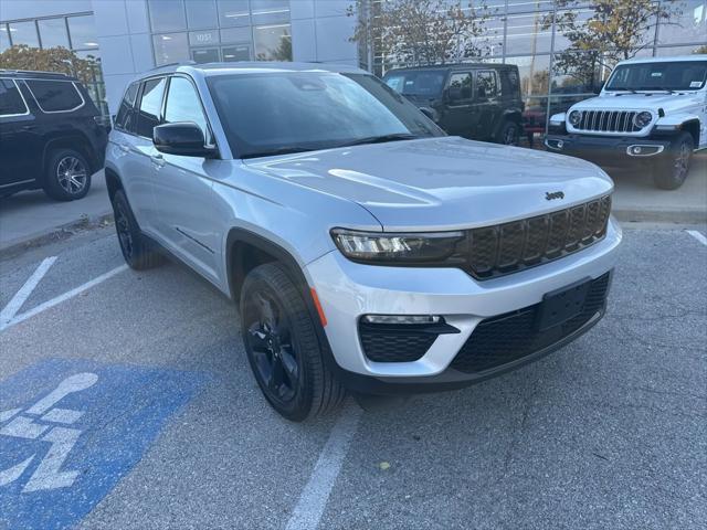 new 2024 Jeep Grand Cherokee car, priced at $46,795