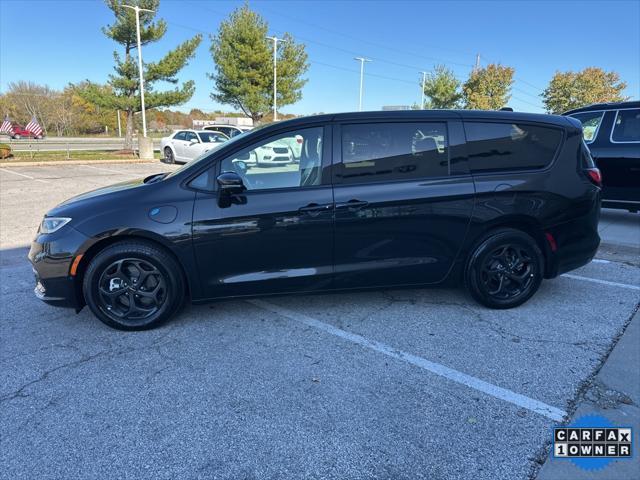 used 2022 Chrysler Pacifica Hybrid car, priced at $29,000