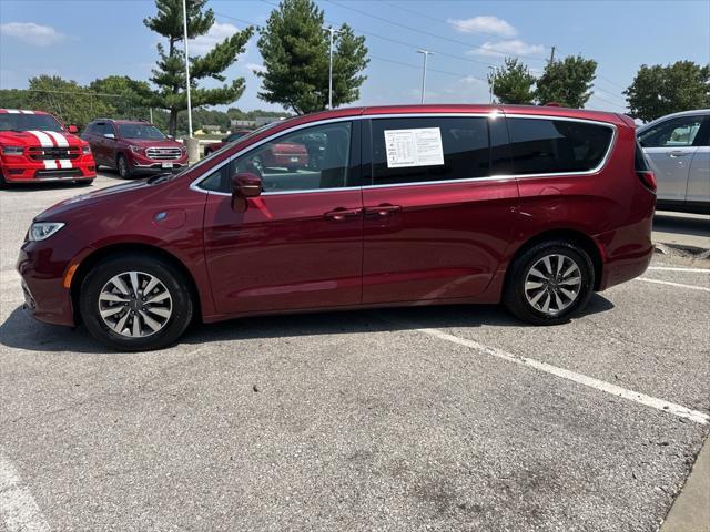 used 2022 Chrysler Pacifica Hybrid car, priced at $20,500