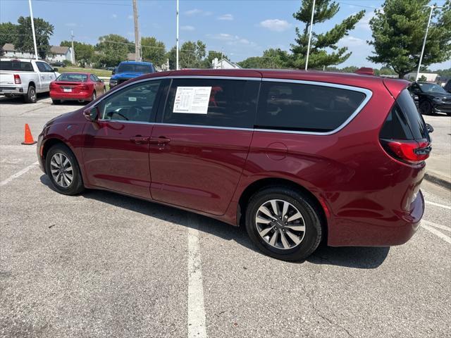 used 2022 Chrysler Pacifica Hybrid car, priced at $20,500