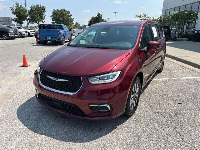 used 2022 Chrysler Pacifica Hybrid car, priced at $20,500