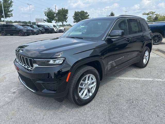 new 2024 Jeep Grand Cherokee car, priced at $39,965