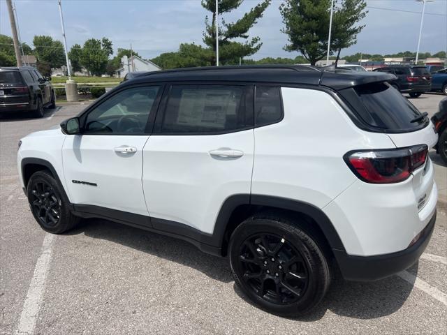 new 2024 Jeep Compass car, priced at $31,000