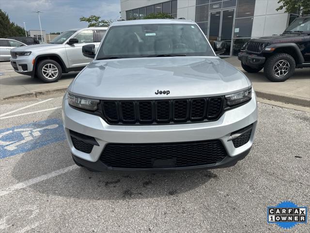 used 2022 Jeep Grand Cherokee car, priced at $32,500