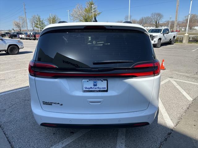 new 2024 Chrysler Pacifica car, priced at $43,000
