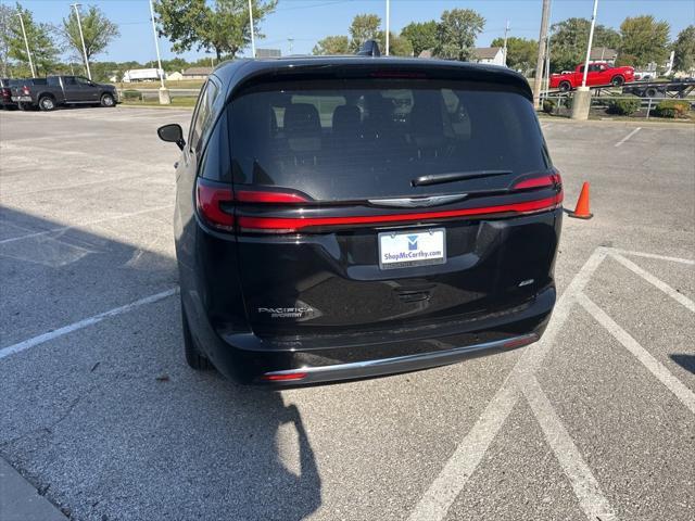 new 2024 Chrysler Pacifica car, priced at $41,690