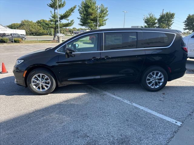 new 2024 Chrysler Pacifica car, priced at $41,690