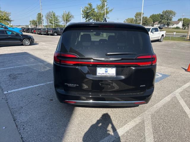 new 2024 Chrysler Pacifica car, priced at $41,690