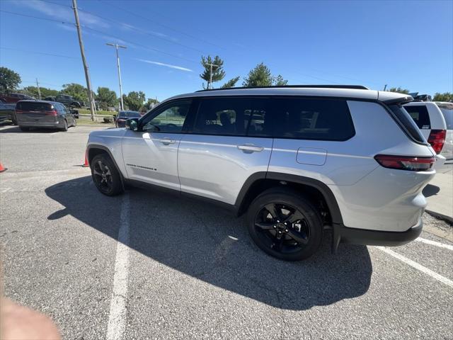 new 2024 Jeep Grand Cherokee L car, priced at $43,595