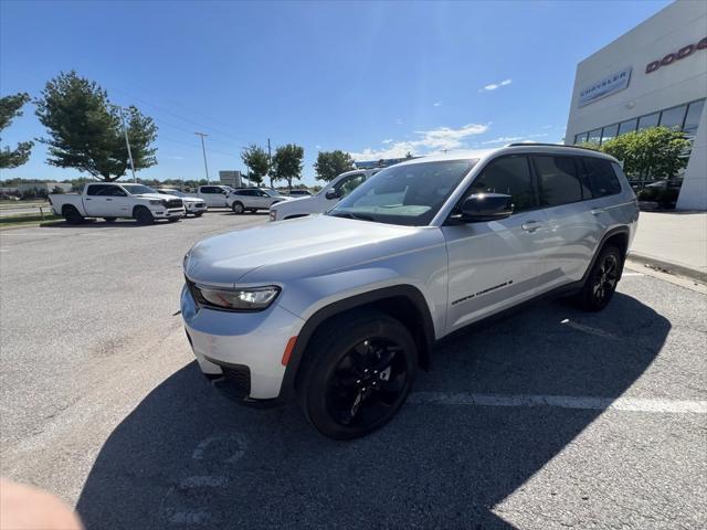 new 2024 Jeep Grand Cherokee L car, priced at $43,595