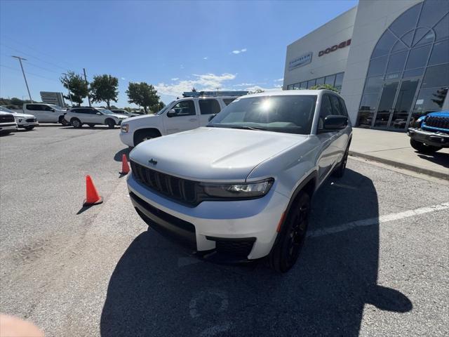 new 2024 Jeep Grand Cherokee L car, priced at $43,595