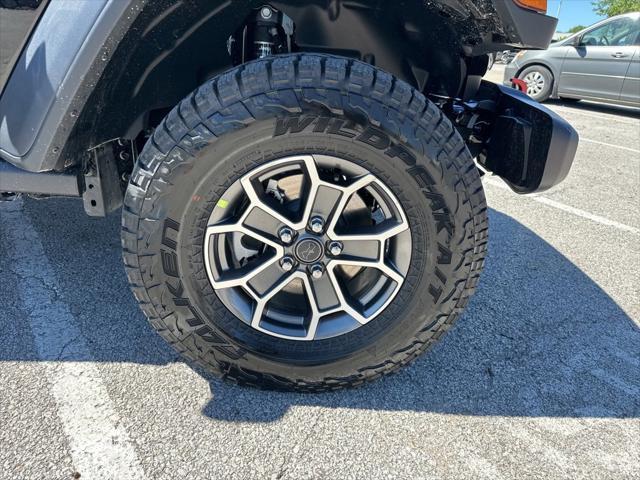 new 2024 Jeep Gladiator car, priced at $55,360