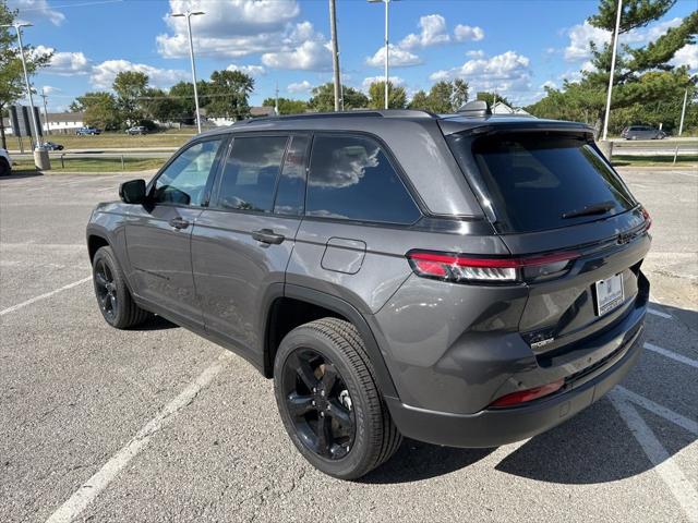 new 2024 Jeep Grand Cherokee car, priced at $43,675