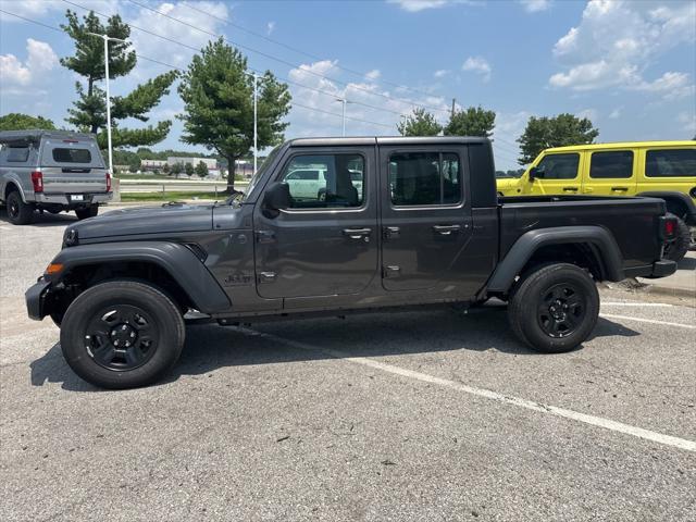 new 2024 Jeep Gladiator car, priced at $39,025