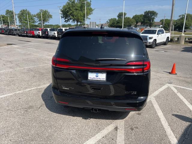 new 2024 Chrysler Pacifica car, priced at $51,705