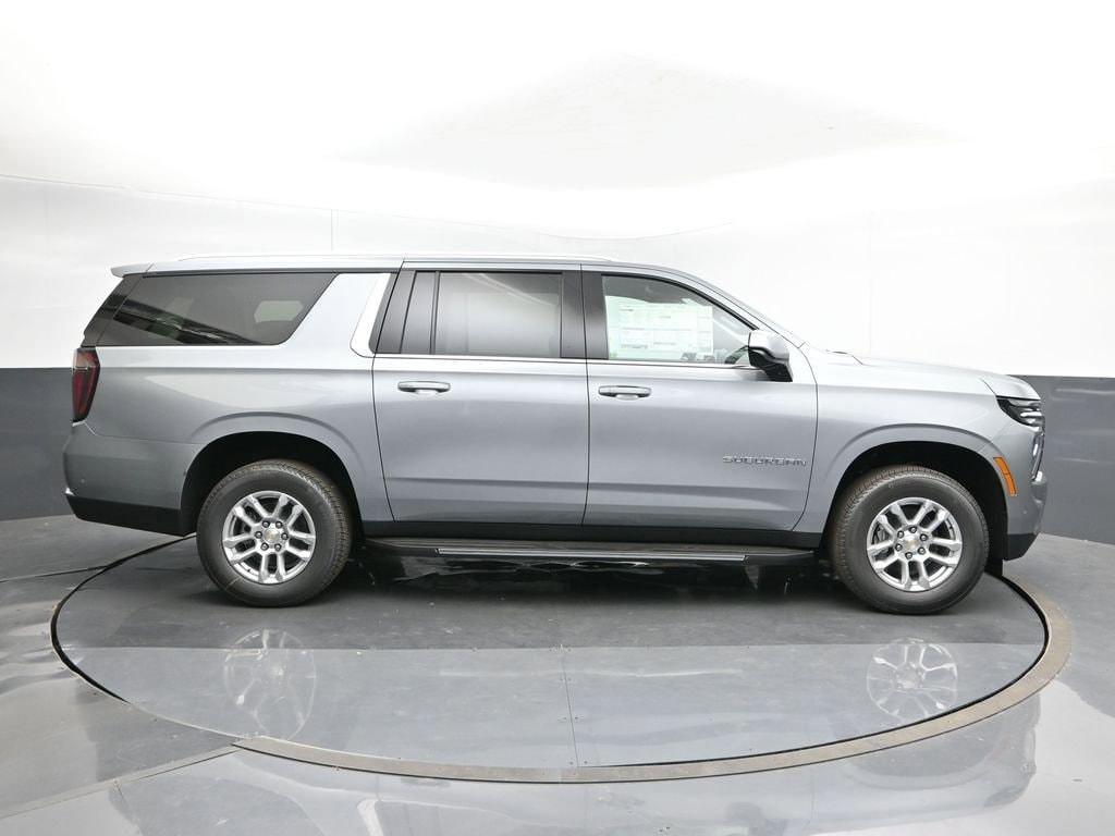 new 2025 Chevrolet Suburban car, priced at $64,470