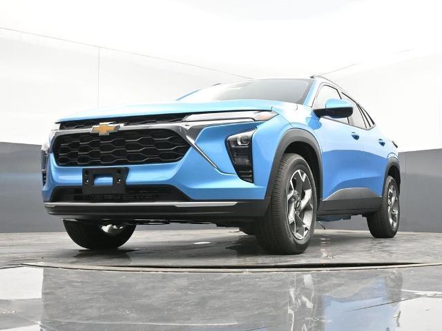 new 2025 Chevrolet Trax car